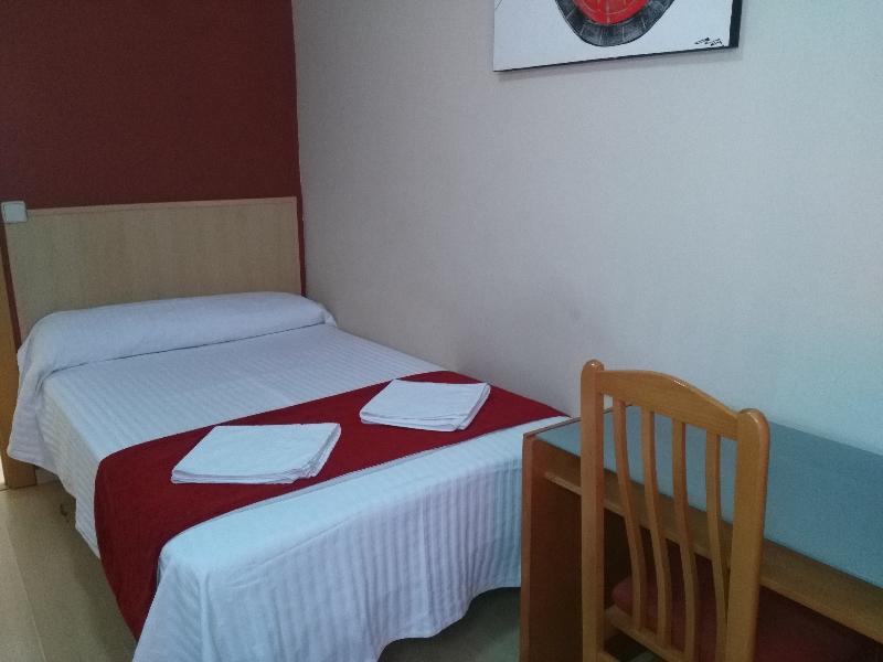 Hostal Falfes Madrid Bagian luar foto